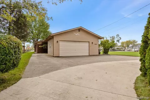 30840 N River Rd, Harrison, MI 48045