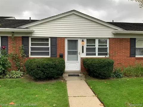 45152 Kensington #81, Utica, MI 48317