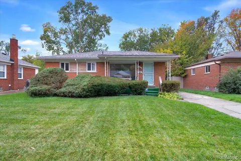 23231 Geneva St, Oak Park, MI 48237