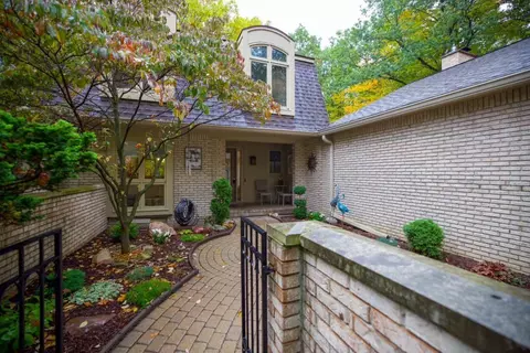 1286 Greenglen, Bloomfield Hills, MI 48304