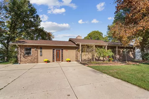47930 W Huron River Dr, Van Buren, MI 48111