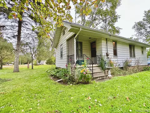6058 Thomas St, Richfield, MI 48423 photo 1