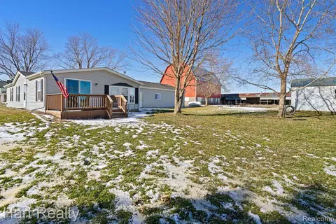 4320 Mushroom Rd, Lamotte, MI 48472