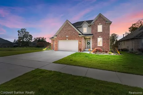 52501 Battanwood Dr, Macomb, MI 48042