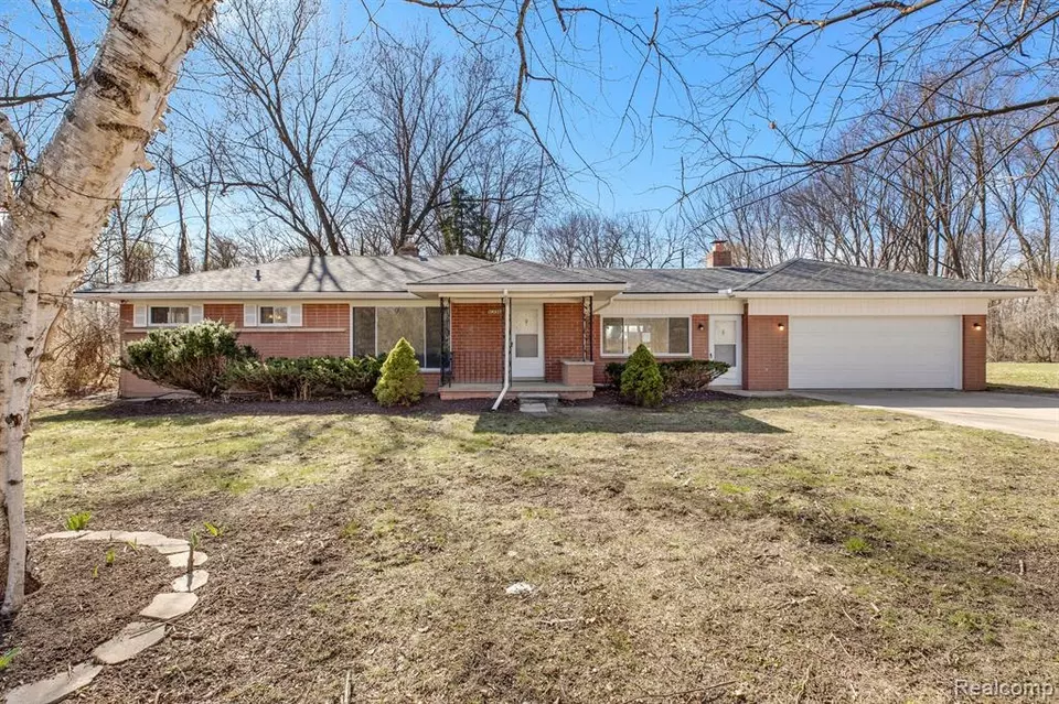 31130 Henry Ruff Rd, Romulus, MI 48174 23 Photos Movoto