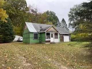 16273 Hannan Rd, Romulus, MI 48174
