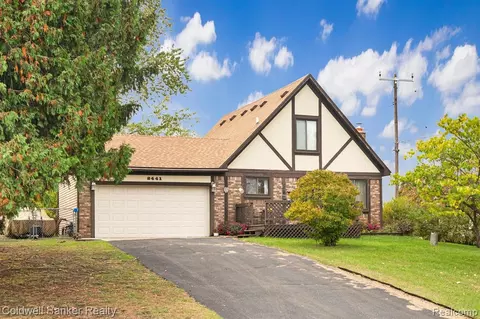 2441 Amelia, Highland, MI 48356