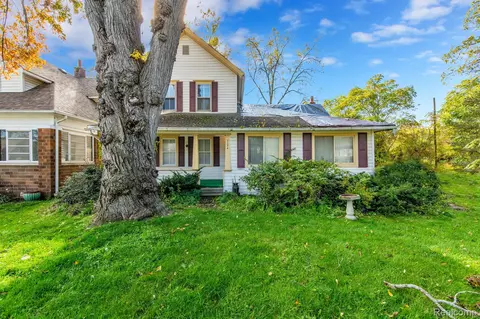 7374 West Rd, Washington, MI 48094