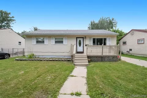 22328 Ira Blvd, Warren, MI 48091