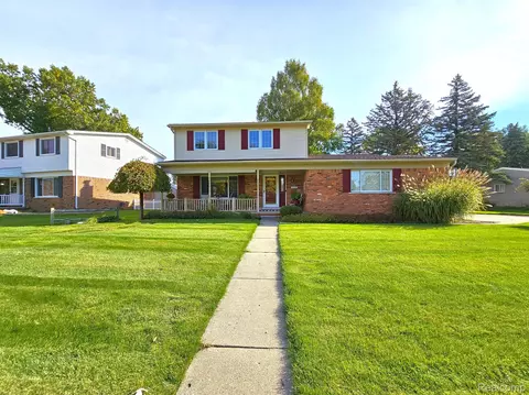 46606 Featherstone Rdg, Shelby Township, MI 48317