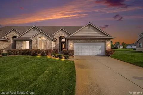 7210 Hawthorne Cir, Goodrich, MI 48438
