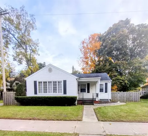 419 W Lincoln St, Caro, MI 48723