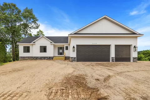 2800 Ashy Hl, Oxford, MI 48371