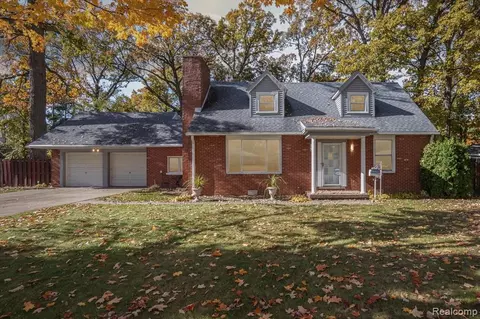12825 Dixie, Redford, MI 48239