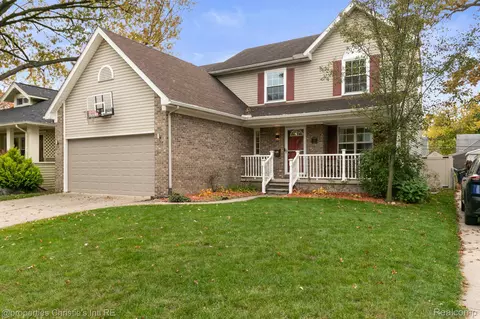 212 E La Salle Ave, Royal Oak, MI 48073