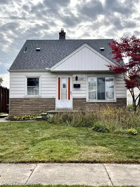 13407 Pullman St, Southgate, MI 48195