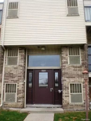 38261 Fairway #85A, Clinton Township, MI 48038