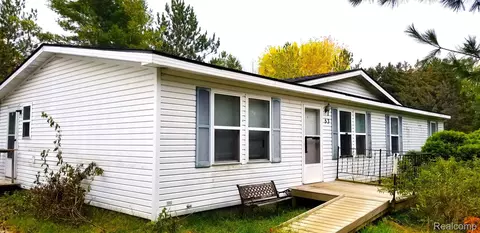 53 W State Rd, West Branch, MI 48661