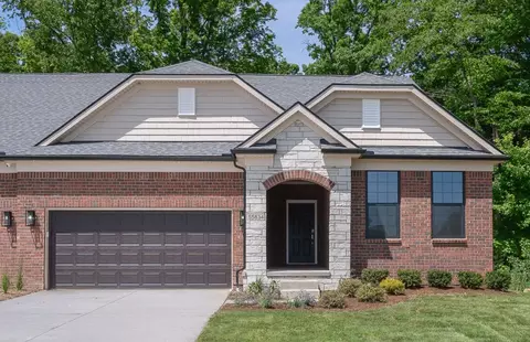 55566 Oak Pointe Dr, Shelby Township, MI 48315