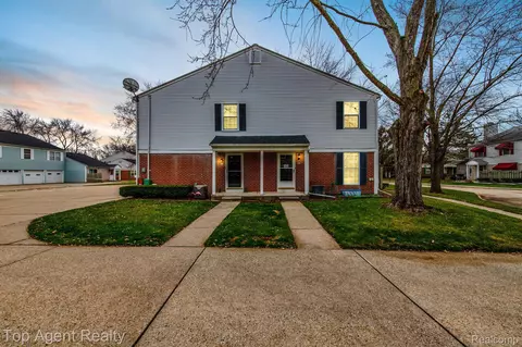24696 N Meadow Dr, Harrison, MI 48045