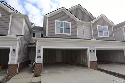 604 Angus Ln, Saline, MI 48176