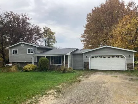 2525 Gravel Creek Rd, Deerfield, MI 48461