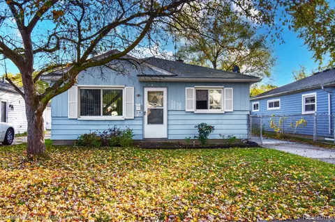 4965 Clippert St, Dearborn Heights, MI 48125