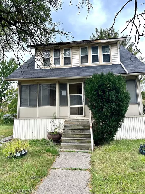 162 Florence St, Highland Park, MI 48203