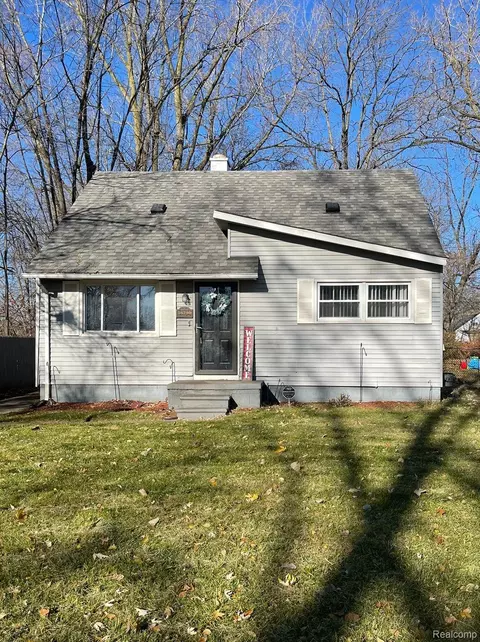 36290 Farragut Ave, Westland, MI 48186