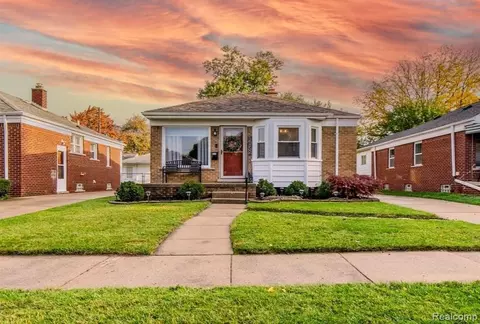 14852 Warwick Ave, Allen Park, MI 48101
