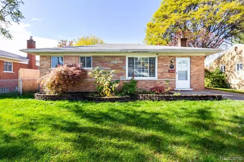 24031 Virginia Dr, Warren, MI 48091