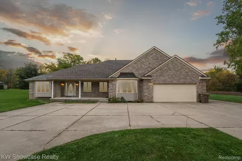 475 Upland Ave, Pontiac, MI 48340