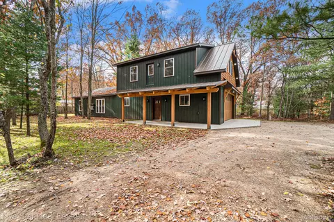 14177 Cart Ave, Dickson, MI 49619