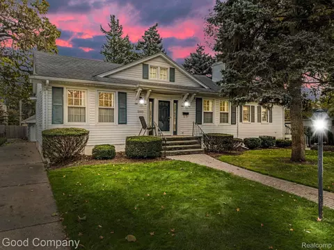 2002 Linwood Ave, Royal Oak, MI 48073