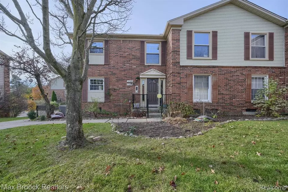 6278 Pepper Hill St, West Bloomfield, MI 48322 31 Photos Movoto