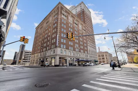 525 W Lafayette Blvd S #17C, Detroit, MI 48226