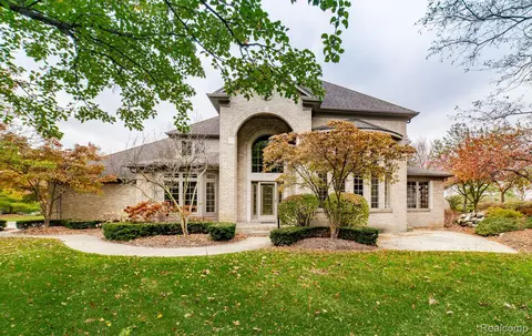 6578 Enclave Dr, Independence, MI 48348