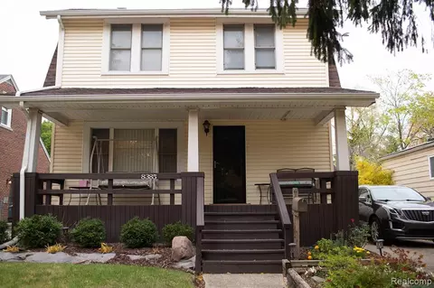 8385 Harding, Center Line, MI 48015