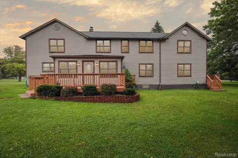 11431 Hegel Rd, Goodrich, MI 48438