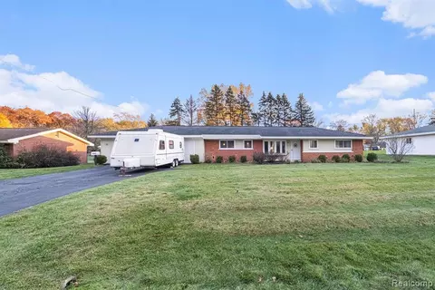 6281 Church St, Clarkston, MI 48346