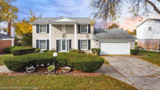 27165 Harvard Rd, Southfield, MI 48076