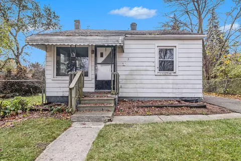 30 E Sheffield Ave, Pontiac, MI 48340