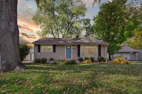 45507 Grant Park, Utica, MI 48317