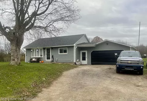 11005 Smiths Creek Rd, Riley, MI 48041