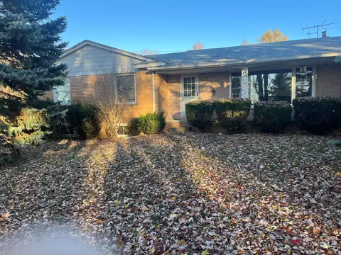 3080 Shimmons Rd, Auburn Hills, MI 48326