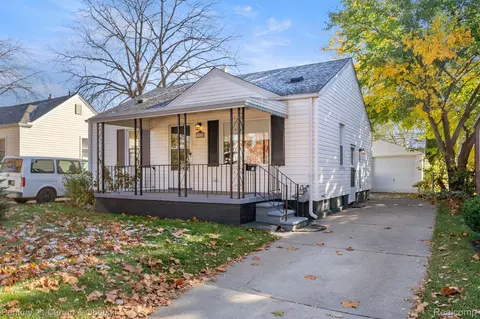 17220 Wall St, Melvindale, MI 48122