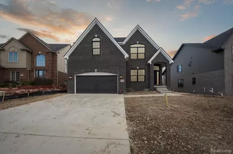 13338 Karl Dr, Plymouth, MI 48170