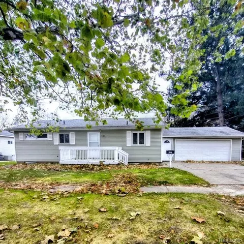 625 Allen St, Caro, MI 48723