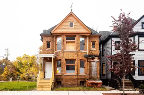 8022 Kercheval St, Detroit, MI 48214