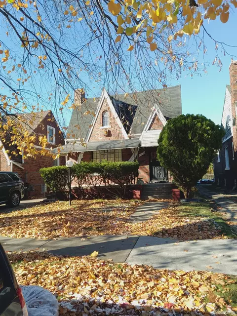 17175 Griggs St, Detroit, MI 48221